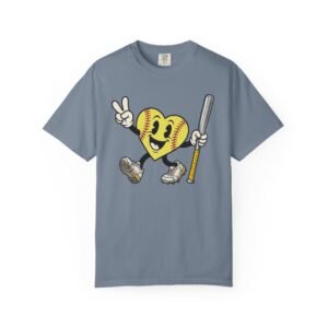 softball heart figure t‑shirt – cute retro softball love design on comfort colors tee