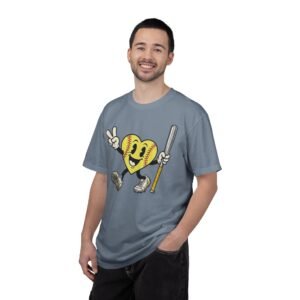 softball heart figure t‑shirt – cute retro softball love design on comfort colors tee