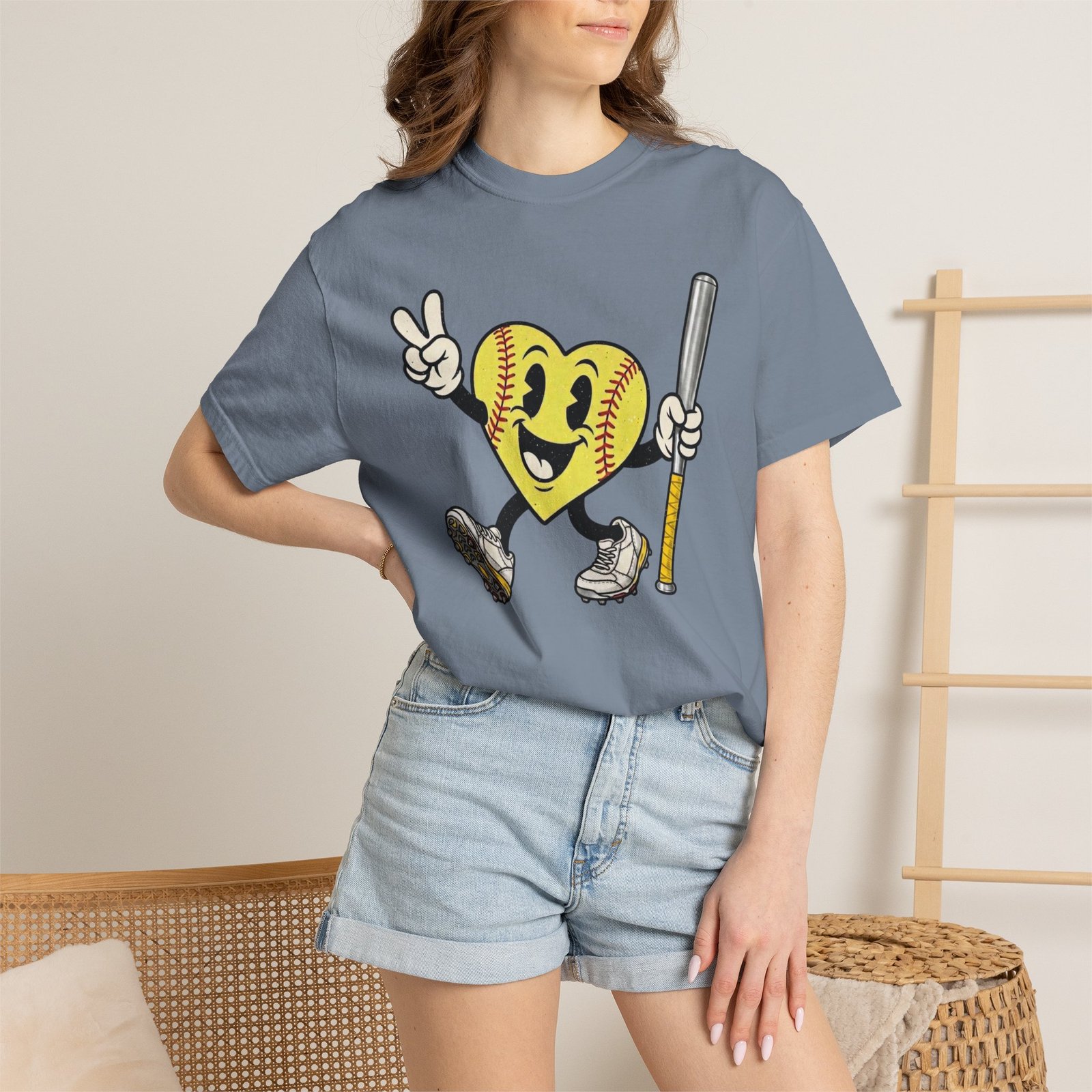 softball heart figure t‑shirt – cute retro softball love design on comfort colors tee